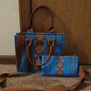 Blue and Brown Patterned Tote Bag Set